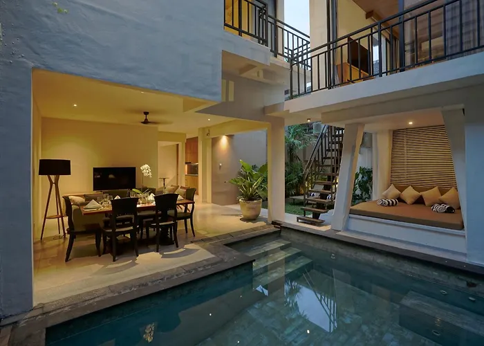 Cleo Padma Legian Villa *